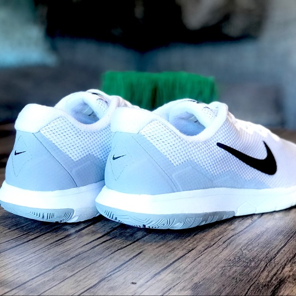 NIKE Flex Experience RN4 Shoes! - Picture 3 of 5